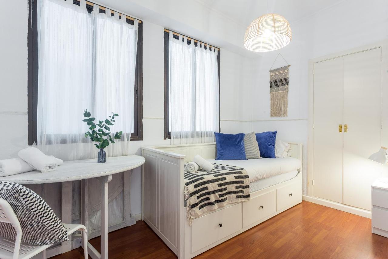 Lodging Apartments Illa Diagonal バルセロナ エクステリア 写真